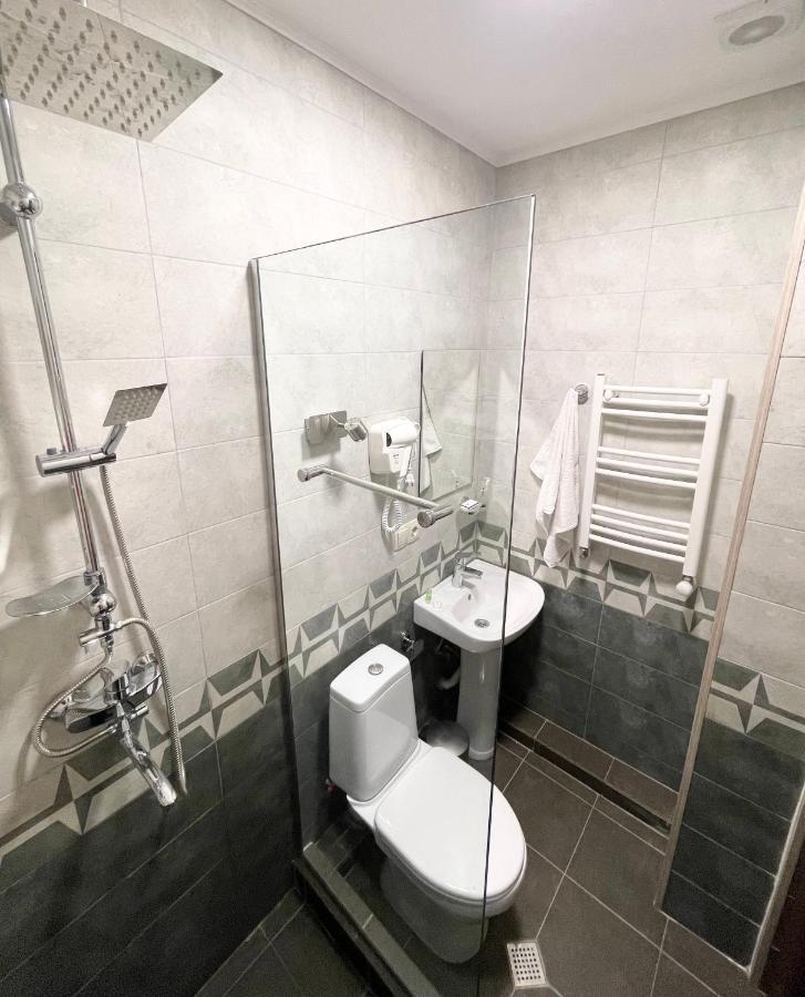 Art Family Hotel Tbilisi Zewnętrze zdjęcie