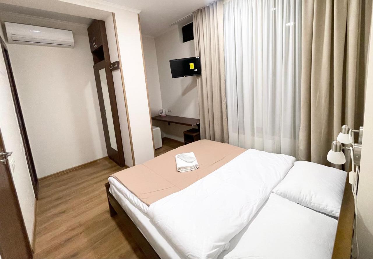 Art Family Hotel Tbilisi Zewnętrze zdjęcie